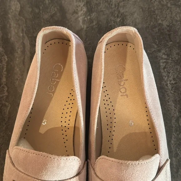 Gabor Loafer (Women) - Rose. Size 5 - Picture 4 of 6